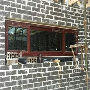 Alumīnija logs ar stiklu