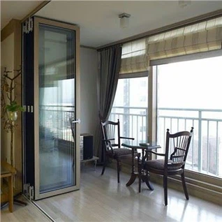 Iekšējās salokāmās durvis