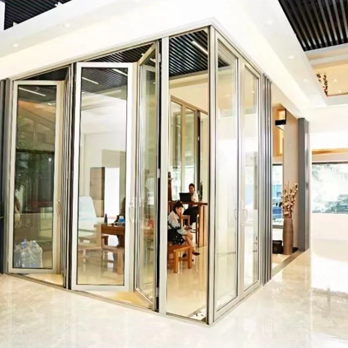 Standarta izmēra alumīnija logi un durvis