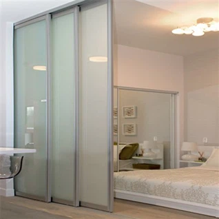 Iekšējās alumīnija bīdāmās durvis